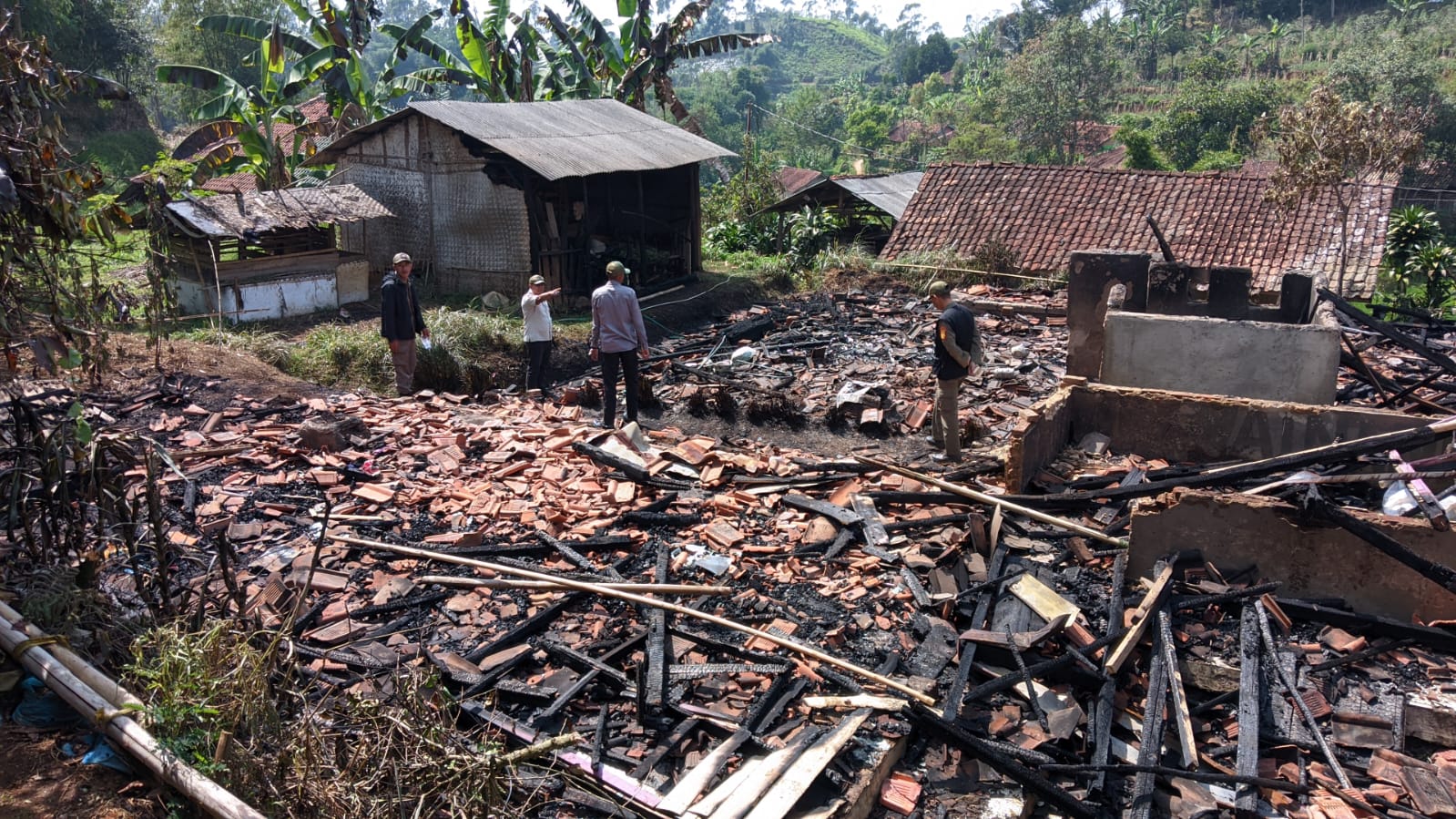 kegiatan-kasi-trantibum-kecamatan-ciwidey-beserta-anggota-2