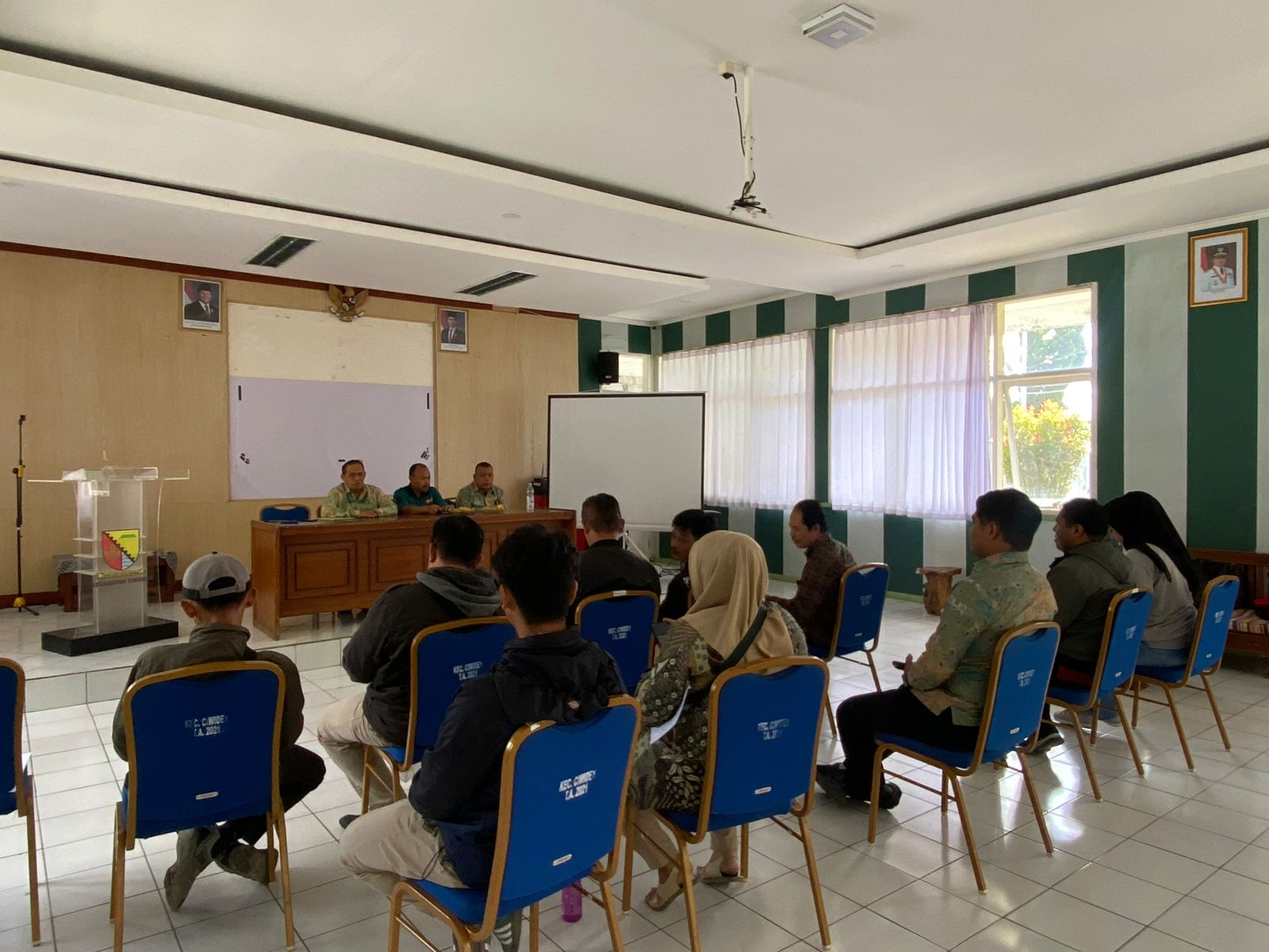 kegiatan-penyerahan-bantuan-hibah-tahun-2024