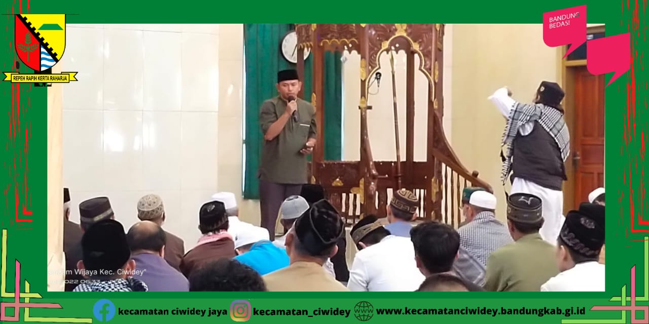 giat-camat-ciwidey-melaksanakan-sholat-idul-fitri-1443-h