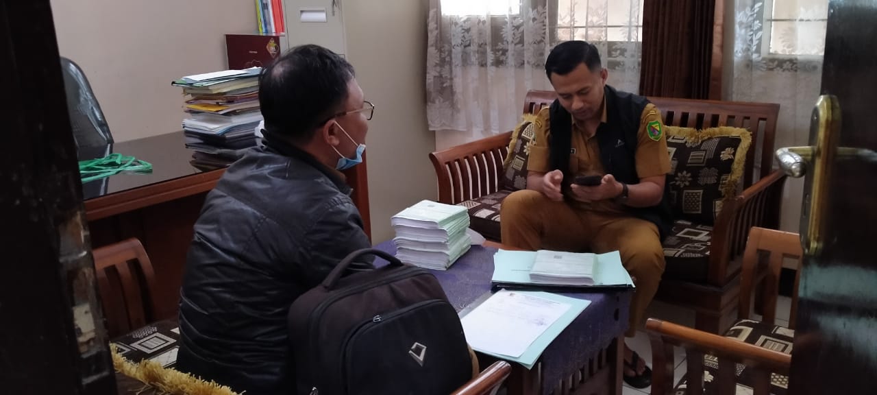 kegiatan-sekretaris-kecamatan-ciwidey-menerima-tamu